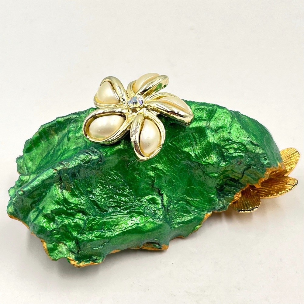 Vintage Faux Pearl Flower Oyster Shell Trinket Dish Green & Gold Jewelry Holder